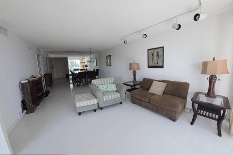 Copropriété à louer à Pompano Beach, Floride: 2 chambres, 102.19 m2 № 2414231 - photo 7