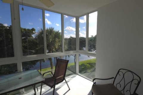 Copropriété à louer à Pompano Beach, Floride: 2 chambres, 102.19 m2 № 2414231 - photo 10