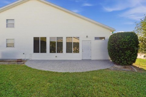House in Polk City, Florida 2 bedrooms, 154.22 sq.m. № 2323988 - photo 4