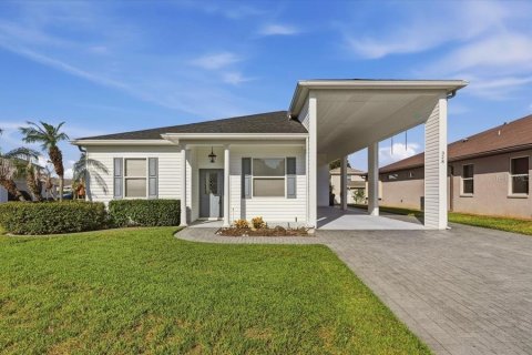 House in Polk City, Florida 2 bedrooms, 154.22 sq.m. № 2323988