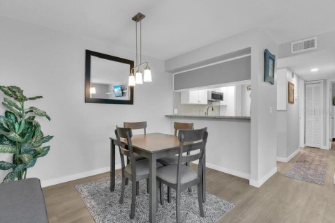 Condominio en venta en Fort Myers, Florida, 2 dormitorios, 88.26 m2 № 1776798 - foto 8