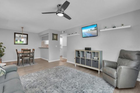 Condominio en venta en Fort Myers, Florida, 2 dormitorios, 88.26 m2 № 1776798 - foto 4