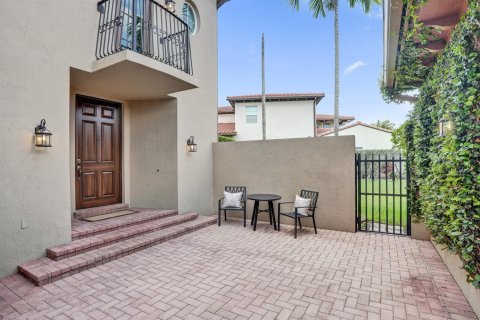 Villa ou maison à vendre à Parkland, Floride: 5 chambres, 382.85 m2 № 2272470 - photo 4