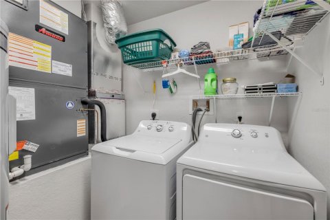 Condo in New Smyrna Beach, Florida, 2 bedrooms  № 1843614 - photo 27