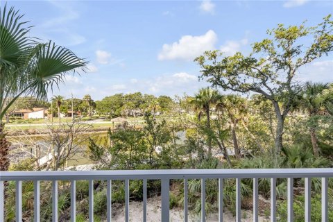 Condo in New Smyrna Beach, Florida, 2 bedrooms  № 1843614 - photo 2