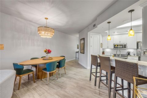 Condo in New Smyrna Beach, Florida, 2 bedrooms  № 1843614 - photo 13