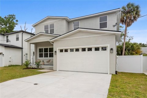 Villa ou maison à Tampa, Floride 4 chambres, 262.63 m2 № 2110330