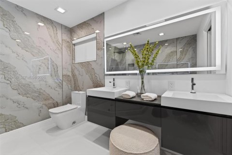 Villa ou maison à vendre à Coral Gables, Floride: 3 chambres, 236.9 m2 № 2032039 - photo 27