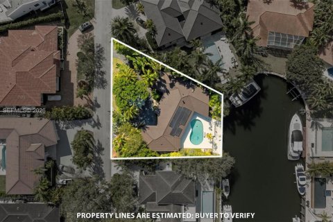 Casa en venta en Coral Gables, Florida, 3 dormitorios, 236.9 m2 № 2032039 - foto 15