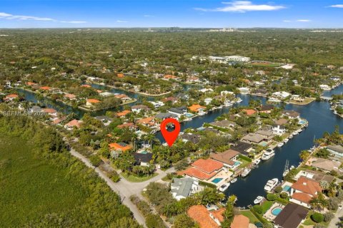 Casa en venta en Coral Gables, Florida, 3 dormitorios, 236.9 m2 № 2032039 - foto 9