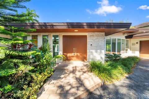 Casa en venta en Coral Gables, Florida, 3 dormitorios, 236.9 m2 № 2032039 - foto 2