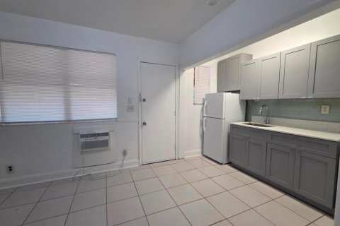 Appartement à Hollywood, Floride 1 chambre, 42.74 m2 № 2433945