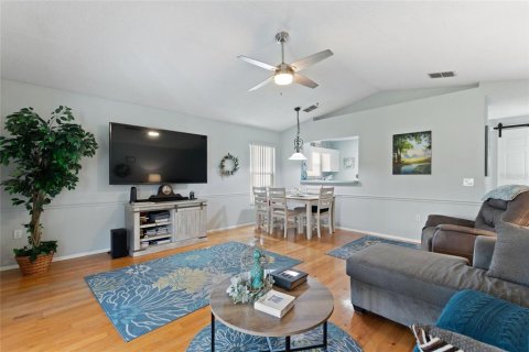 House in Polk City, Florida 1 bedroom, 109.62 sq.m. № 2135094 - photo 18