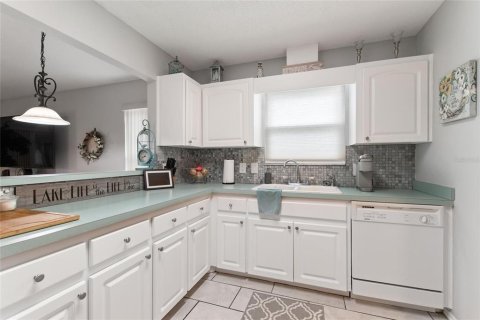 House in Polk City, Florida 1 bedroom, 109.62 sq.m. № 2135094 - photo 9