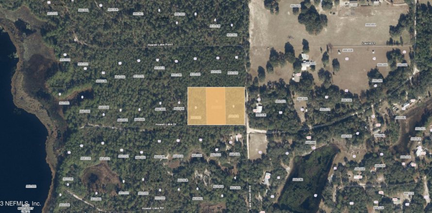 Terreno en Pomona Park, Florida № 801674