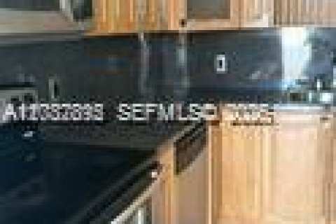 Condominio en alquiler en North Miami Beach, Florida, 1 dormitorio, 73.39 m2 № 2177867 - foto 11