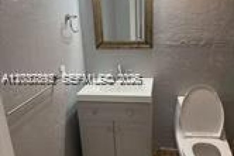 Condominio en alquiler en North Miami Beach, Florida, 1 dormitorio, 73.39 m2 № 2177867 - foto 14