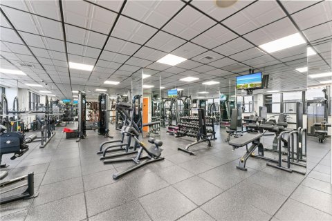 Copropriété à vendre à Miami Beach, Floride: 2 chambres, 130.99 m2 № 1990058 - photo 30