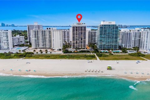 Copropriété à vendre à Miami Beach, Floride: 2 chambres, 130.99 m2 № 1990058 - photo 5