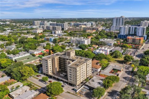 Condominio en venta en Hollywood, Florida, 1 dormitorio, 78.97 m2 № 1854929 - foto 16