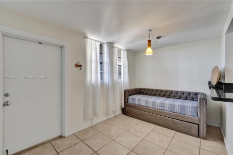 Condominio en venta en Hollywood, Florida, 1 dormitorio, 78.97 m2 № 1854929 - foto 26
