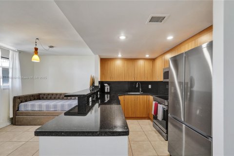 Condominio en venta en Hollywood, Florida, 1 dormitorio, 78.97 m2 № 1854929 - foto 29