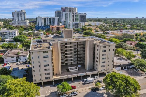 Condominio en venta en Hollywood, Florida, 1 dormitorio, 78.97 m2 № 1854929 - foto 12