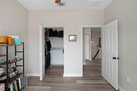 Купить виллу или дом в Хомстед, Флорида 4 спальни, 255.76м2, № 1998514 - фото 23