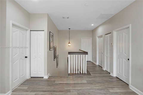 Купить виллу или дом в Хомстед, Флорида 4 спальни, 255.76м2, № 1998514 - фото 20