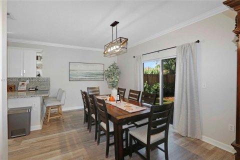 Купить виллу или дом в Хомстед, Флорида 4 спальни, 255.76м2, № 1998514 - фото 12