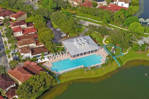 Купить виллу или дом в Хомстед, Флорида 4 спальни, 255.76м2, № 1998514 - фото 27