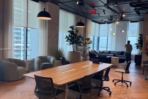 Condominio en alquiler en Miami, Florida № 2080442 - foto 18
