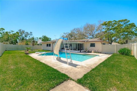 House in Clearwater, Florida 3 bedrooms, 153.29 sq.m. № 1819448 - photo 29