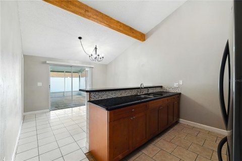 Casa en venta en Tampa, Florida, 3 dormitorios, 113.43 m2 № 1911325 - foto 4