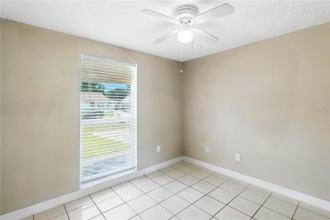 Casa en venta en Tampa, Florida, 3 dormitorios, 113.43 m2 № 1911325 - foto 13