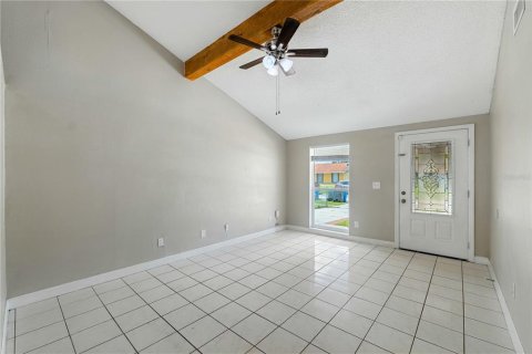 Casa en venta en Tampa, Florida, 3 dormitorios, 113.43 m2 № 1911325 - foto 2