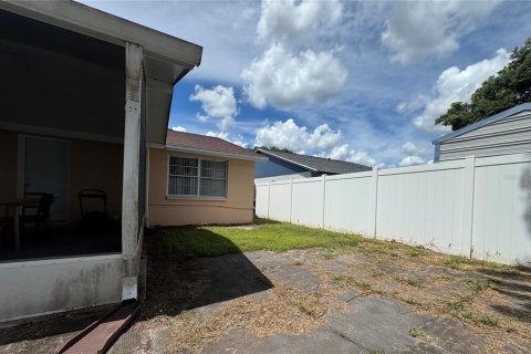 Casa en venta en Tampa, Florida, 3 dormitorios, 113.43 m2 № 1911325 - foto 24