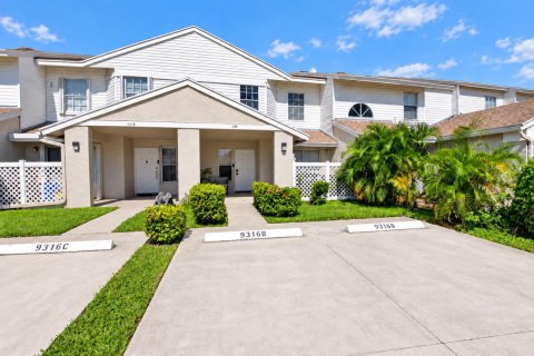 Townhouse in Boca Raton, Florida 3 bedrooms, 181.72 sq.m. № 2416123 - photo 2