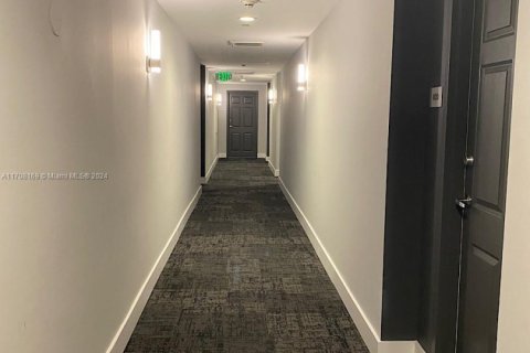 Condominio en venta en Hollywood, Florida, 2 dormitorios, 112.41 m2 № 1938250 - foto 4