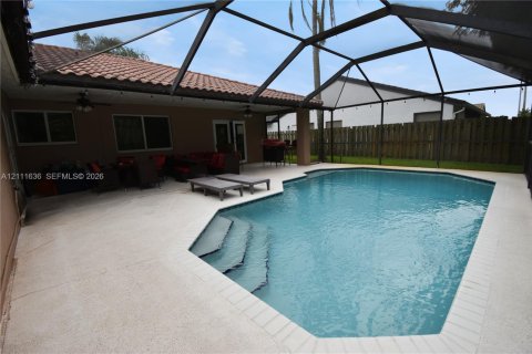 Villa ou maison à vendre à Davie, Floride: 4 chambres, 173.73 m2 № 2431377 - photo 13