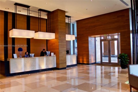 Copropriété à louer à Miami Beach, Floride: 2 chambres, 118.91 m2 № 2169855 - photo 3