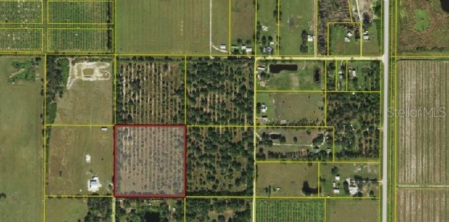 Land in Arcadia, Florida № 941546