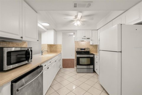 Villa ou maison à vendre à Pinellas Park, Floride: 2 chambres, 146.41 m2 № 1846890 - photo 7