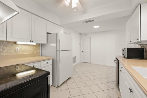 Villa ou maison à vendre à Pinellas Park, Floride: 2 chambres, 146.41 m2 № 1846890 - photo 13
