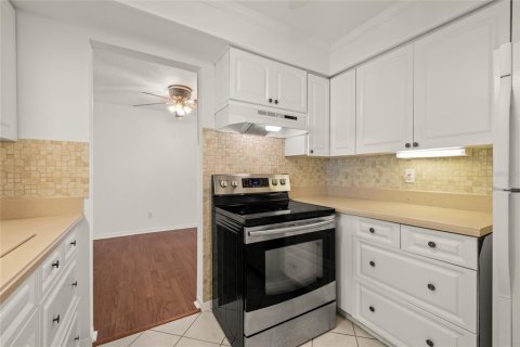 Villa ou maison à vendre à Pinellas Park, Floride: 2 chambres, 146.41 m2 № 1846890 - photo 6