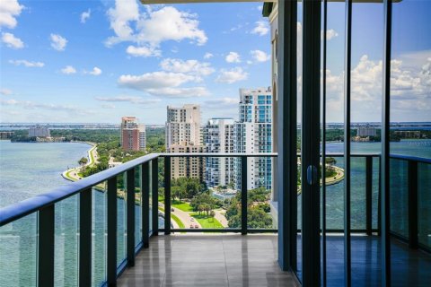 Condominio en alquiler en Tampa, Florida, 3 dormitorios, 273.13 m2 № 2356189 - foto 6
