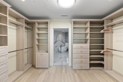 Condominio en alquiler en Tampa, Florida, 3 dormitorios, 273.13 m2 № 2356189 - foto 28