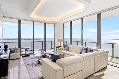 Condominio en alquiler en Tampa, Florida, 3 dormitorios, 273.13 m2 № 2356189 - foto 12