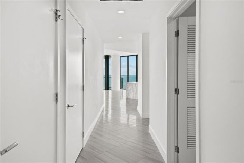 Condominio en alquiler en Tampa, Florida, 3 dormitorios, 273.13 m2 № 2356189 - foto 11