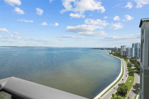Condominio en alquiler en Tampa, Florida, 3 dormitorios, 273.13 m2 № 2356189 - foto 21